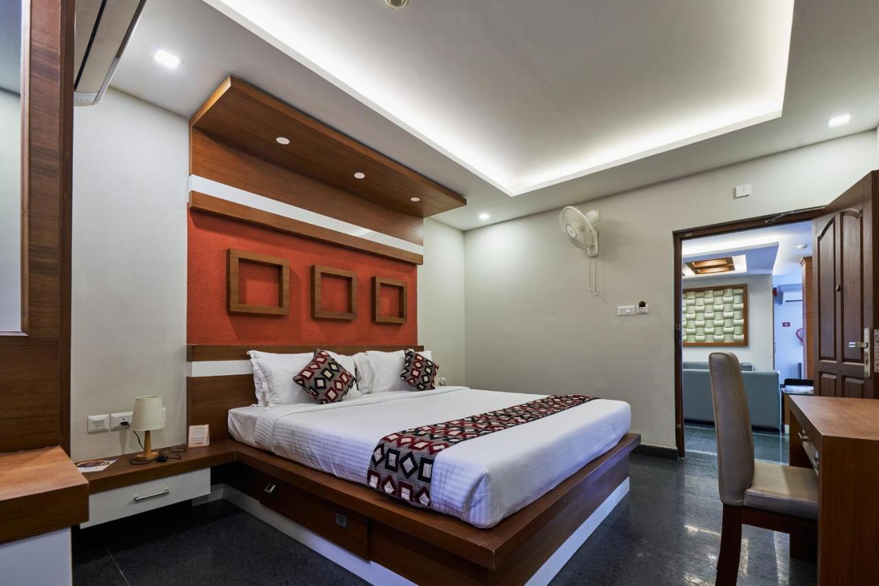 Vidya Residency Hotel Thrissur Exterior photo