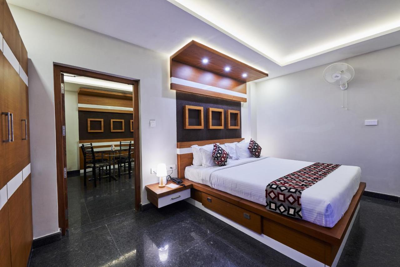 Vidya Residency Hotel Thrissur Exterior photo
