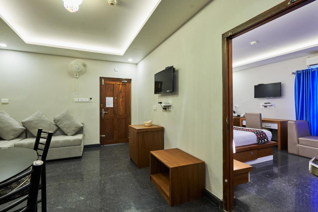 Vidya Residency Hotel Thrissur Exterior photo