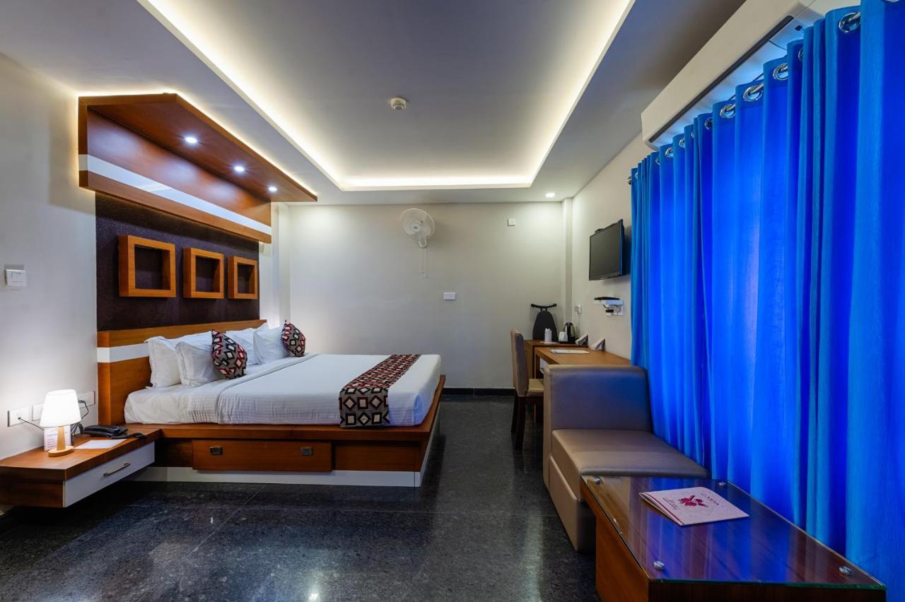 Vidya Residency Hotel Thrissur Exterior photo